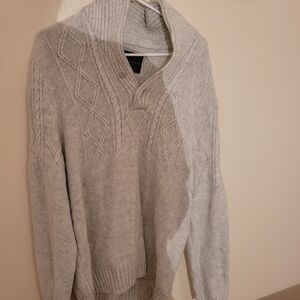 American Eagle Outfitters Light Gray Turtleneck Sweater